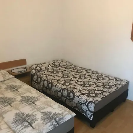 Stefanka Quarto em Acomodações Particulares *